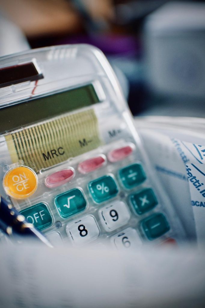 Professionele accountant in Oosterhout biedt financieel advies en boekhouding voor kleine bedrijven en ondernemers in Noord-B