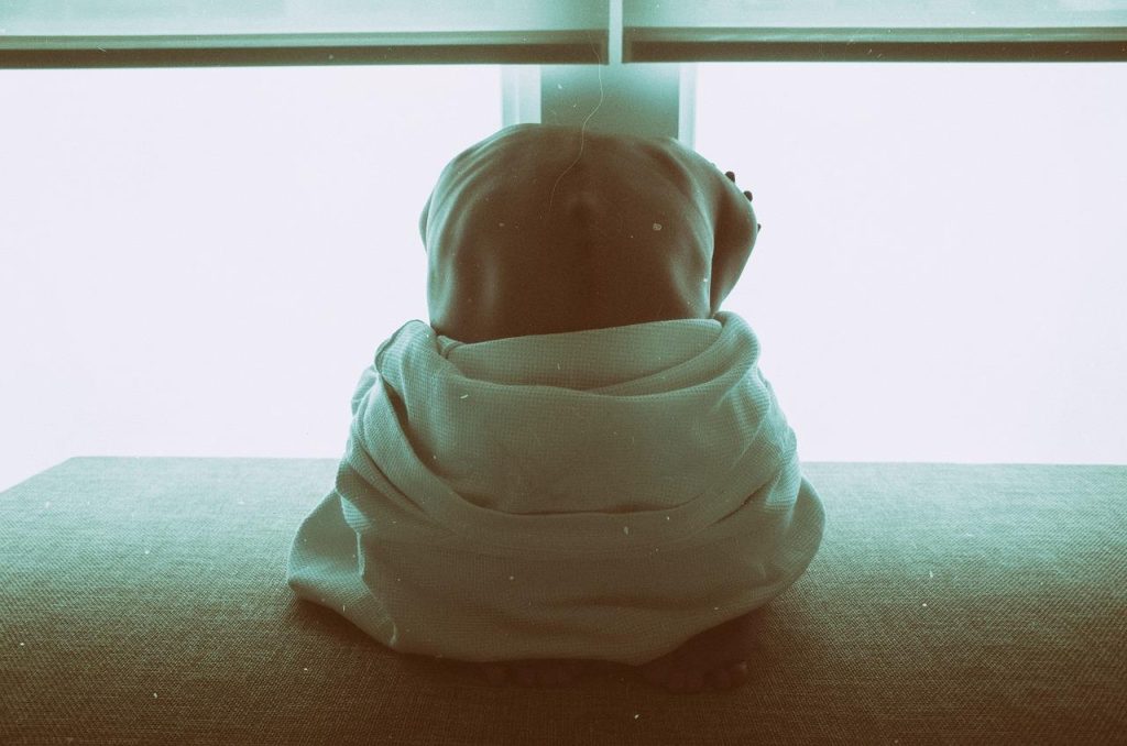 Rustgevende massagepraktijk voor ontspannen in Almelo met therapeut en ontspannende spa-omgeving